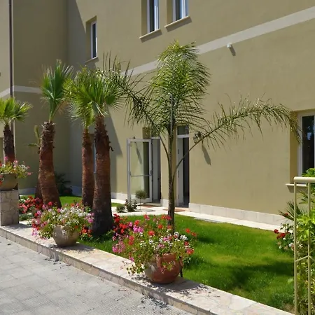 Stellaris Bed & Breakfast 4*