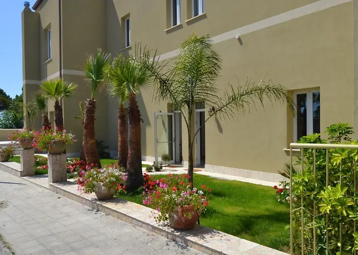 Stellaris Couette-café 4*